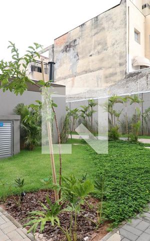 Apartamento à venda com 37m², 2 quartos e sem vagaÁrea comum
