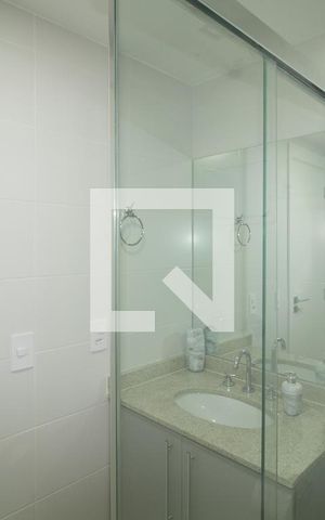 Apartamento para alugar com 29m², 1 quarto e sem vaga Apartamento para alugar com 29m², 1 quarto e sem vagaBanheiro