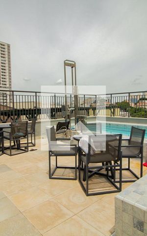 Apartamento para alugar com 29m², 1 quarto e sem vaga Apartamento para alugar com 29m², 1 quarto e sem vagaÁrea comum - Piscina