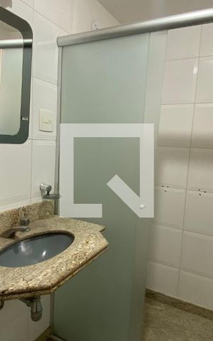 Apartamento à venda com 110m², 3 quartos e 1 vaga Apartamento à venda com 110m², 3 quartos e 1 vagaBanheiro Social
