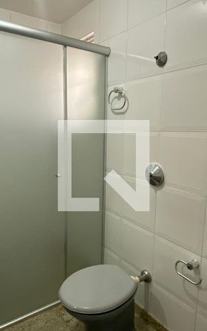 Apartamento à venda com 110m², 3 quartos e 1 vaga Apartamento à venda com 110m², 3 quartos e 1 vagaBanheiro Social