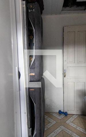 Casa para alugar com 45m², 1 quarto e 1 vagaQuarto 1