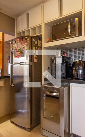 Apartamento à venda com 67m², 2 quartos e 2 vagas Apartamento à venda com 67m², 2 quartos e 2 vagasCozinha
