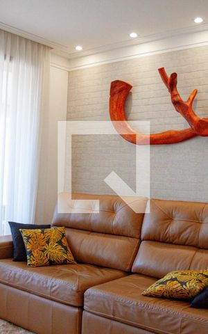 Apartamento à venda com 94m², 2 quartos e 2 vagas Apartamento à venda com 94m², 2 quartos e 2 vagasSala