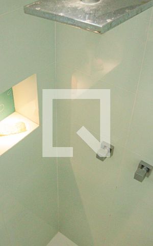 Apartamento à venda com 94m², 2 quartos e 2 vagas Apartamento à venda com 94m², 2 quartos e 2 vagasBanheiro 2