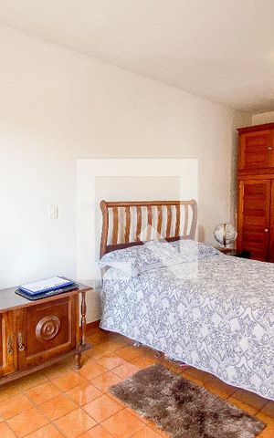 Casa à venda com 246m², 3 quartos e 4 vagas Casa à venda com 246m², 3 quartos e 4 vagasSuite