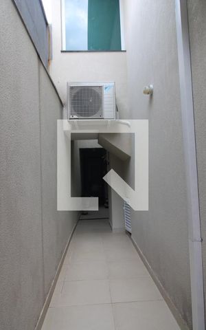 Casa à venda com 175m², 3 quartos e 4 vagasQuintal lateral