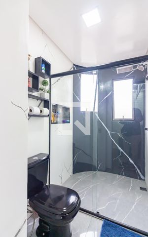 Casa à venda com 280m², 4 quartos e 6 vagasBanheiro da Suíte