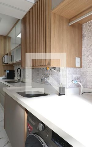 Apartamento à venda com 80m², 2 quartos e 2 vagasÁrea de Serviço