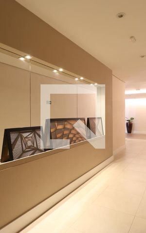 Apartamento à venda com 80m², 2 quartos e 2 vagasHall