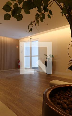 Apartamento à venda com 80m², 2 quartos e 2 vagasHall de entrada