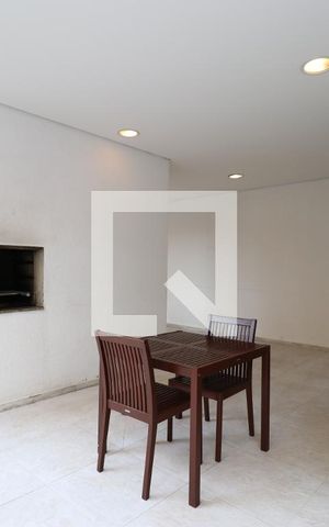 Apartamento à venda com 80m², 2 quartos e 2 vagasChurrasqueira