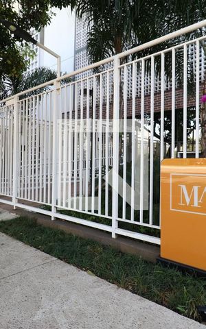 Apartamento à venda com 80m², 2 quartos e 2 vagasFachada e portaria