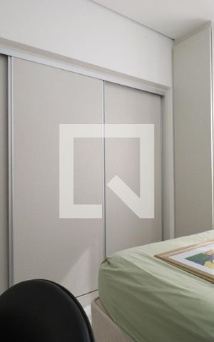Apartamento à venda com 80m², 2 quartos e 2 vagasQuarto 2