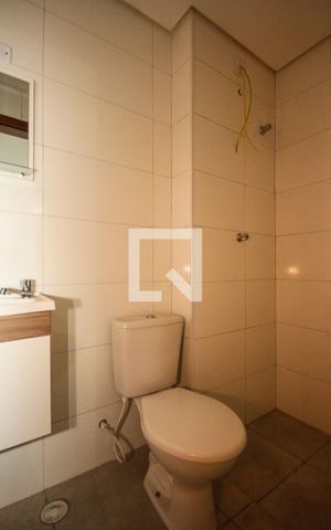 Apartamento à venda com 44m², 2 quartos e sem vaga Apartamento à venda com 44m², 2 quartos e sem vagaBanheiro