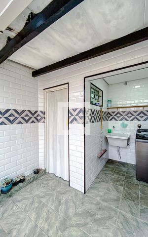 Casa à venda com 230m², 3 quartos e 3 vagasÁrea de Serviço