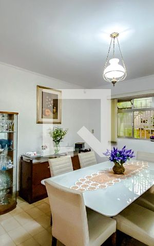 Casa à venda com 230m², 3 quartos e 3 vagasSala de Jantar
