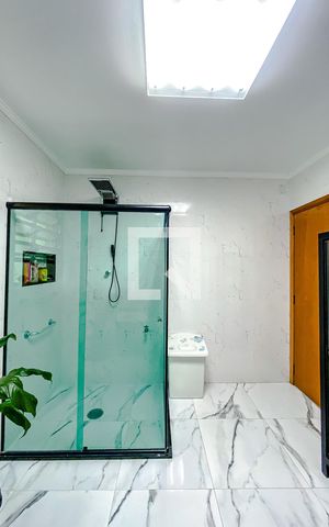 Casa à venda com 230m², 3 quartos e 3 vagasBanheiro da Suíte