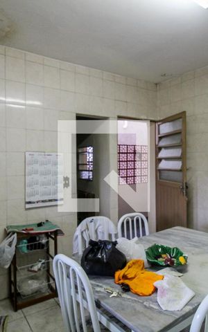 Casa à venda com 10m², 1 quarto e 1 vaga Casa à venda com 10m², 1 quarto e 1 vagaCozinha