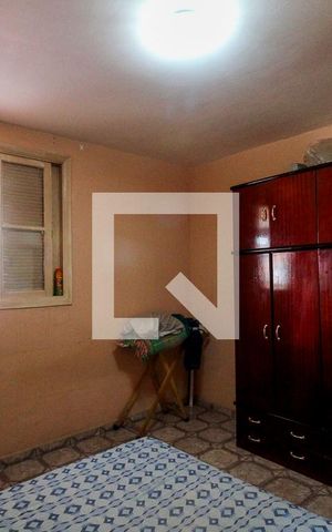 Casa à venda com 10m², 1 quarto e 1 vaga Casa à venda com 10m², 1 quarto e 1 vagaQuarto