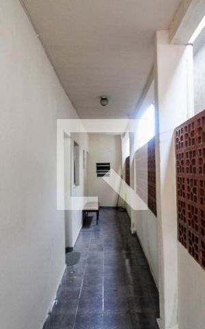 Casa à venda com 10m², 1 quarto e 1 vaga Casa à venda com 10m², 1 quarto e 1 vagaCorredor