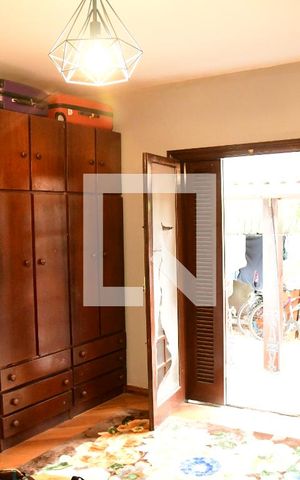 Casa de condomínio para alugar com 1350m², 4 quartos e 7 vagasQuarto 3
