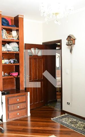 Casa de condomínio para alugar com 1350m², 4 quartos e 7 vagasSala 2