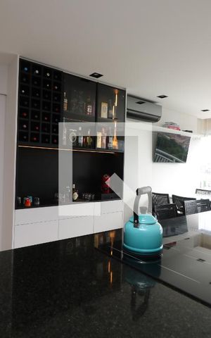 Apartamento à venda com 64m², 2 quartos e 1 vagaCozinha