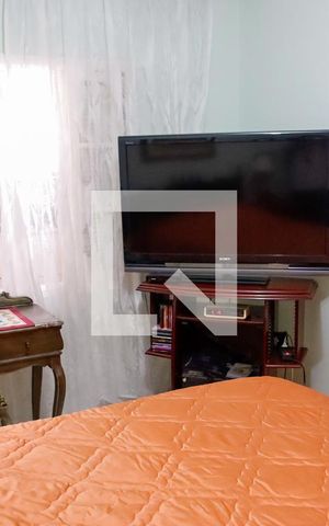 Casa à venda com 200m², 3 quartos e 1 vaga Casa à venda com 200m², 3 quartos e 1 vagaQuarto 2 - Suíte
