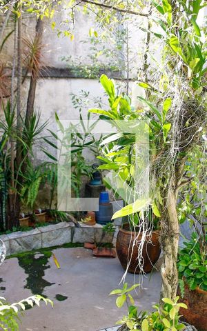 Casa à venda com 200m², 3 quartos e 1 vaga Casa à venda com 200m², 3 quartos e 1 vagaQuintal