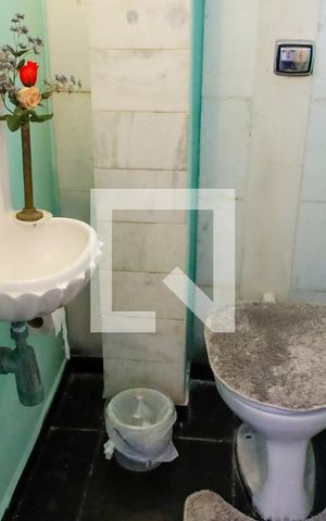 Casa à venda com 200m², 3 quartos e 1 vaga Casa à venda com 200m², 3 quartos e 1 vagaLavabo