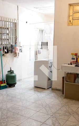 Casa à venda com 200m², 3 quartos e 1 vaga Casa à venda com 200m², 3 quartos e 1 vagaLavanderia