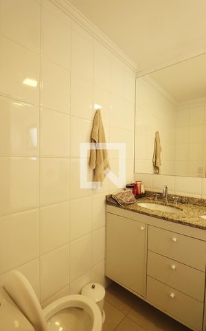 Apartamento à venda com 163m², 3 quartos e 2 vagasSuíte - Banheiro do Quarto 1