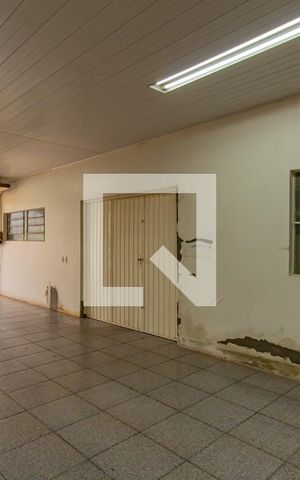 Casa para alugar com 200m², 3 quartos e 3 vagas Casa para alugar com 200m², 3 quartos e 3 vagasGaragem