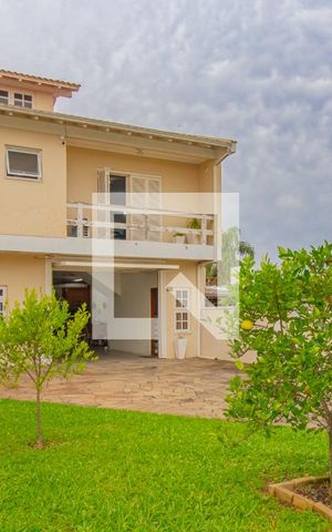 Casa para alugar com 200m², 3 quartos e 3 vagas Casa para alugar com 200m², 3 quartos e 3 vagasFachada