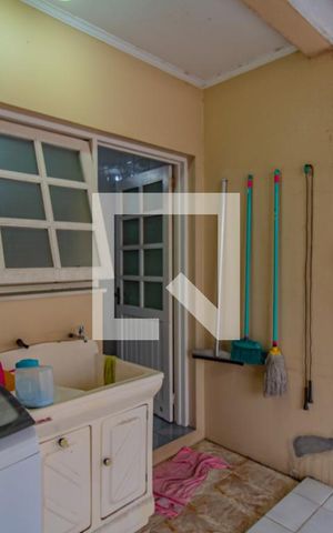 Casa para alugar com 200m², 3 quartos e 3 vagas Casa para alugar com 200m², 3 quartos e 3 vagasÁrea de Serviço