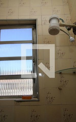 Apartamento para alugar com 50m², 3 quartos e sem vagaBanheiro