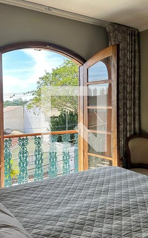 Casa à venda com 166m², 3 quartos e 3 vagasSuíte 1
