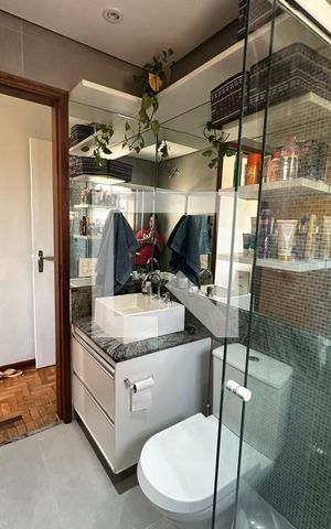 Casa à venda com 166m², 3 quartos e 3 vagasBanheiro Suíte 1