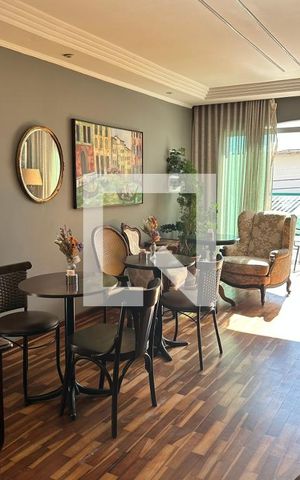 Casa à venda com 166m², 3 quartos e 3 vagasSala