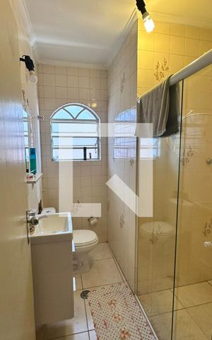 Casa à venda com 166m², 3 quartos e 3 vagasBanheiro