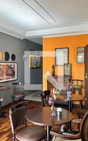 Casa à venda com 166m², 3 quartos e 3 vagasSala