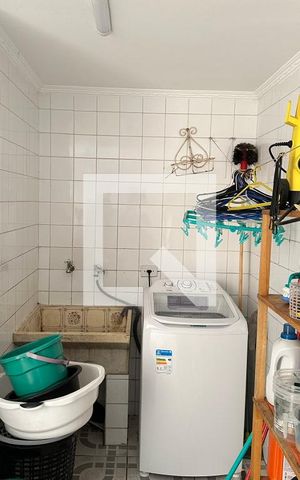 Casa à venda com 166m², 3 quartos e 3 vagasLavanderia