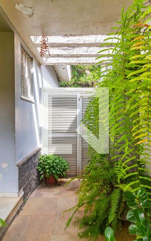 Casa à venda com 270m², 3 quartos e 5 vagasQuintal