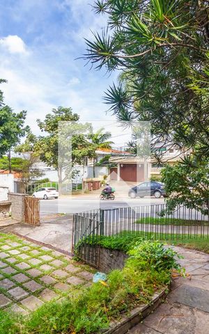 Casa à venda com 270m², 3 quartos e 5 vagasQuintal