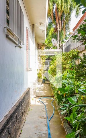 Casa à venda com 270m², 3 quartos e 5 vagasQuintal