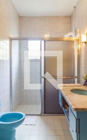 Casa à venda com 270m², 3 quartos e 5 vagasBanheiro Social