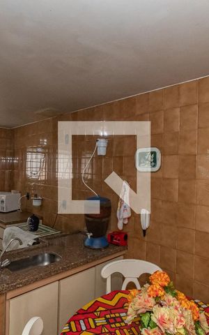 Casa à venda com 278m², 4 quartos e 4 vagas Casa à venda com 278m², 4 quartos e 4 vagasCozinha