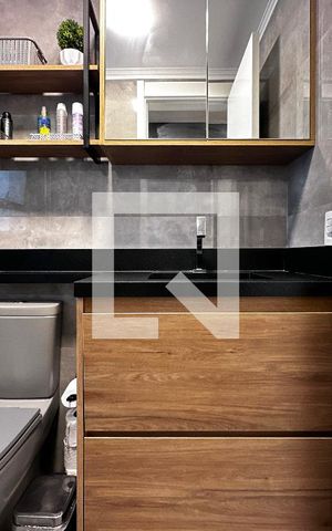 Apartamento à venda com 43m², 2 quartos e sem vagaBanheiro
