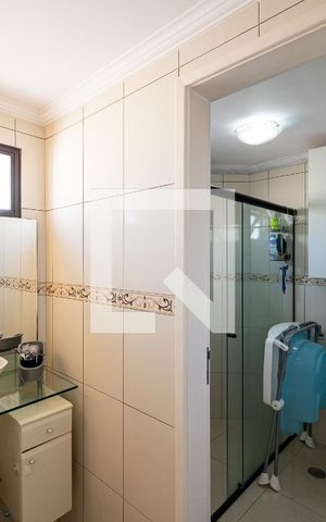 Apartamento à venda com 75m², 3 quartos e 1 vaga Apartamento à venda com 75m², 3 quartos e 1 vagaBanheiro Social